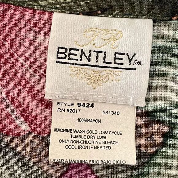 Bentley Tropical Floral Print Button Down Plus Casual Lightweight Top 22W #1217 - Picture 7 of 12